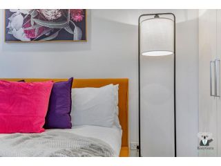 KOZYGURU WOLLI CREEK KOZY 1 BED APT SYDNEY AIRPORT & SYDNEY CBD NWC020 Apartment, Sydney - 5