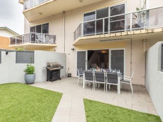 Kristie Court 3 7 Weatherly Close Apartment, Nelson Bay - 1