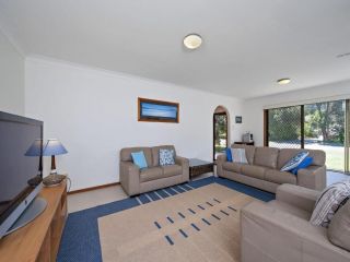 Kurrawa 13- Self Contained Guest house, Shoal Bay - 4