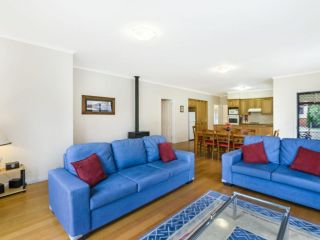 Kurrawa - Near East Beach Guest house, Port Fairy - 3