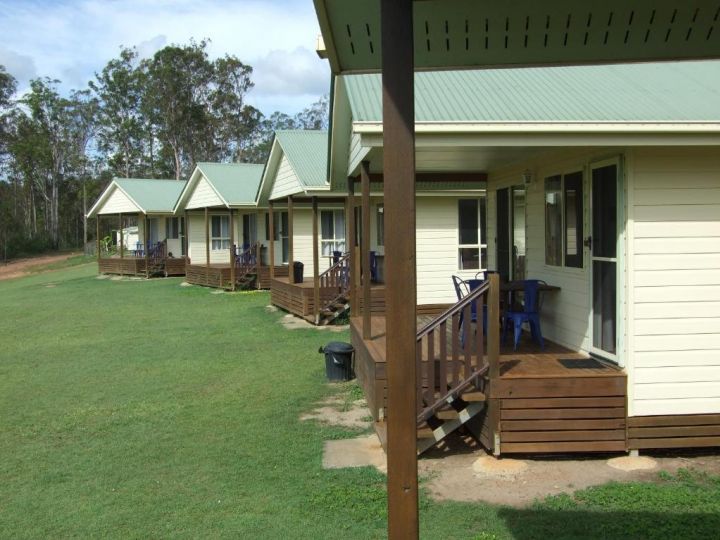 Lake Barra Cottages Accomodation, Queensland - imaginea 2