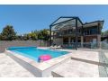 Lake Front Home - 4 BDR - Pool & Jetty Guest house, New South Wales - thumb 1