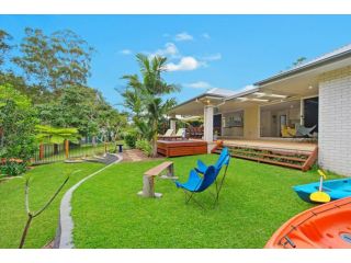 Lakehouse10 - private lake access, beach, shops Guest house, Lake Cathie - 2