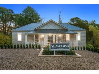 Lakes Edge Guest house, Daylesford - 2