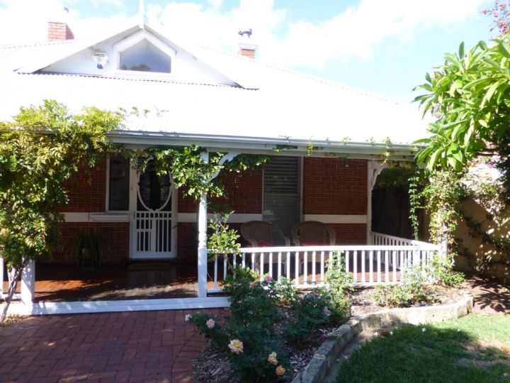 Lakeside Bed & Breakfast Bed and breakfast, Perth - imaginea 1