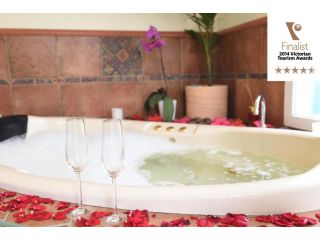 Lakeside Cottage Luxury B&B Bed and breakfast, Mount Dandenong - 3