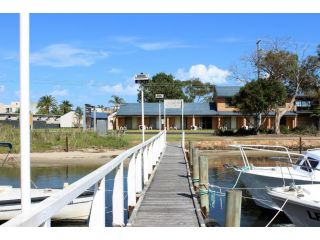 Lakeside Motel Waterfront Hotel, Lakes Entrance - 2