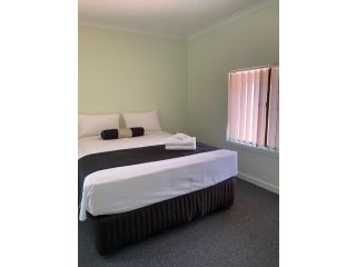 Lakeside Motel Waterfront Hotel, Lakes Entrance - 3