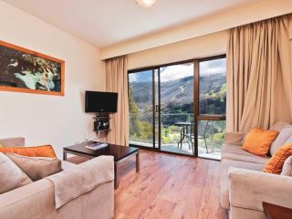 Lantern 1 Bedroom Balcony with car space and alpine view Apartment, Thredbo - 2