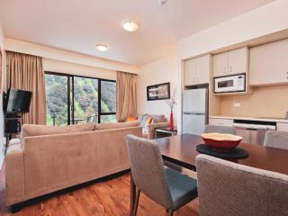 Lantern 1 Bedroom Balcony with car space and alpine view Apartment, Thredbo - 3