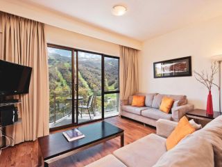 Lantern 1 Bedroom Balcony with car space and alpine view Apartment, Thredbo - 4