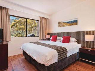 Lantern 1 Bedroom Balcony with car space and mountain view Apartment, Thredbo - 5