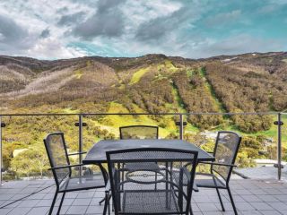 Lantern 1 Bedroom Balcony with Village and Mountain View Apartment, Thredbo - 3