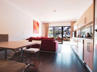 Lantern 1 Bedroom terrace with car space and mountain view Apartment, Thredbo - 3