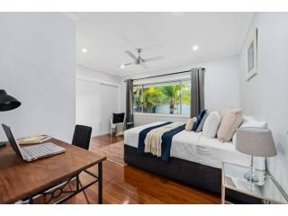 58 Hollywell Rd Large 3 Bedroom 2 bath home close to Harbourtown Guest house, Gold Coast - 5