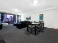 Large Modern 3 Bedroom Apartment With City Views Apartment, Gold Coast - thumb 5