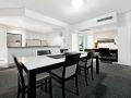 Large Modern 3 Bedroom Apartment With City Views Apartment, Gold Coast - thumb 7