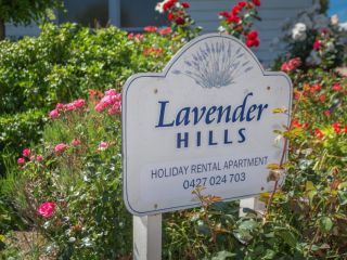 Lavender Hills - 12 Bennett Street Guest house, Carrickalinga - 1