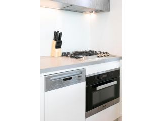 THE SHORE: COOGEE BEACH Apartment, Sydney - 5