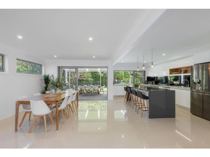 Laze @ Lighthouse - family home with heated pool Guest house, Port Macquarie - imaginea 16