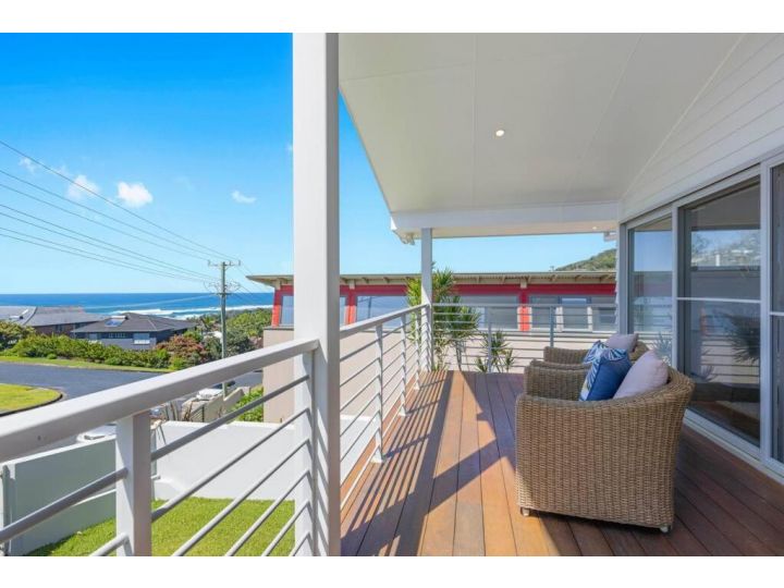 Laze @ Lighthouse - family home with heated pool Guest house, Port Macquarie - imaginea 20