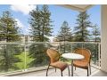 Lazy Days on Colley Terrace Apartment, Glenelg - thumb 2