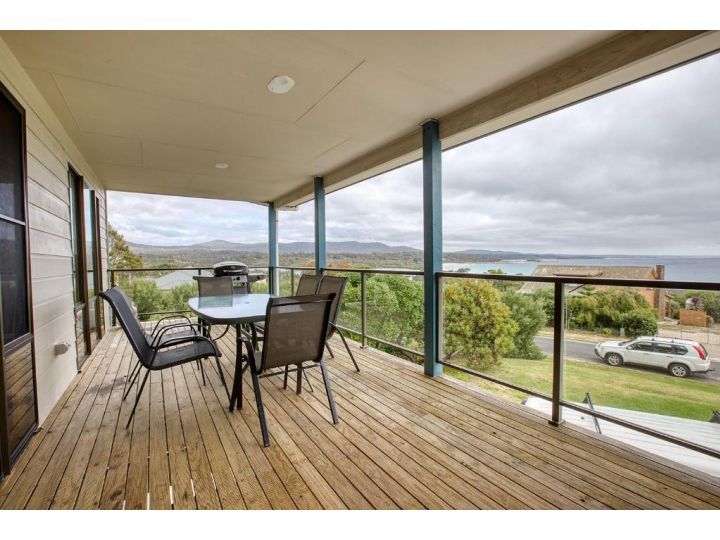 Lazy Wave Beach House Guest house, Binalong Bay - imaginea 4