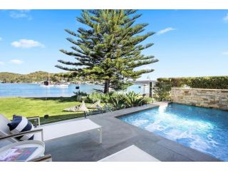 Le Booker Beachfront Apartment, Booker Bay - 2