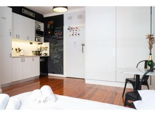 Boutique Studio Apartment at Potts Point Apartment, Sydney - 5