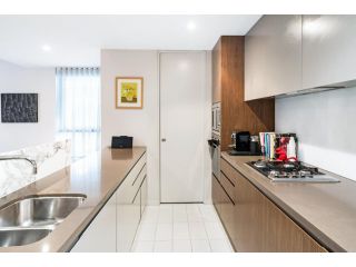LEAFY INNER CITY APARTMENT / CAMPERDOWN Guest house, Sydney - 3