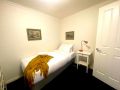 Fuller Holidays - Leah&#x27;s Retreat - Relax in nature Guest house, Bangalow - thumb 7