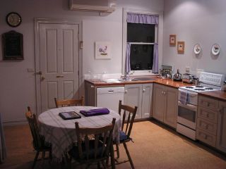 Lemonade Creek Cottages Hotel, Lorne - 3