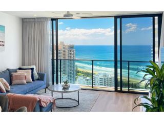 Level 30 Oracle Tower 2 Stunning views and free parking Apartment, Gold Coast - 2