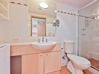 Lhotsky Studio 1 Bedroom with quiet location and onsite parking Apartment, Thredbo - 4