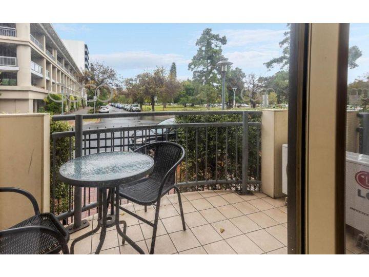 Carrington Views,3 Bedrooms, CBD, Parking Guest house, Adelaide - imaginea 20