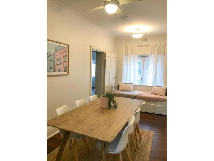 Light filled 2 Bed Unit Apartment, Sydney - imaginea 15