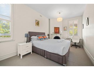 Light Filled, Charming Townhouse in Paddington Guest house, Sydney - 1