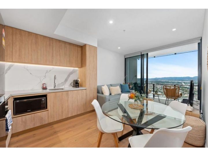 Light Filled Luxury Residence 2 Bed 2 Bath Apt Next to Casino Broadbeach Apartment, Gold Coast - imaginea 5