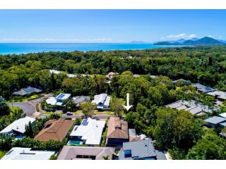 Riri Palm Cove - Tropical paradise retreat Guest house, Palm Cove - 2