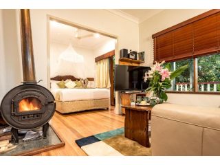 Lillypilly's Cottages & Day Spa Bed and breakfast, Maleny - 2