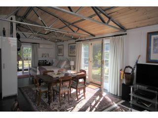 Lily's Farm Studio Apartment, Glenlyon - 1