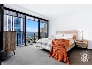 LIMITED 7 NIGHT DEAL in 2 Bedroom SPA Hinterland at Circle on Cavill - KIDS STAY FREE!!! Apartment, Gold Coast - 4