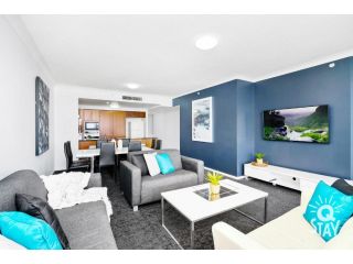 LIMITED 7 NIGHT DEAL in 3 Bedroom 2 Bathroom Ocean View at Chevron Renaissance - KIDS STAY FREE!!! Apartment, Gold Coast - 1
