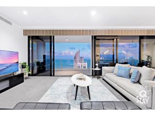 LIMITED 7 NIGHT FAMILY GETAWAY in 5 Bedroom Sub Penthouse SPA Apartment OCEAN Views at Circle on Cavill - KIDS STAY FREE!!! Apartment, Gold Coast - 5