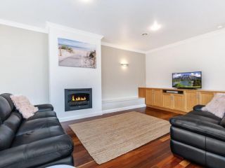 Linsdale Guest house, Port Fairy - 1