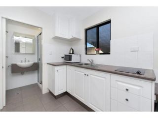 Little Villa Apartment, Queensland - 4