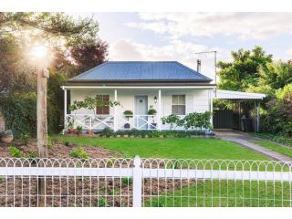 Little White Cottage in Rural Mudgee with BBQ Guest house, Mudgee - 2