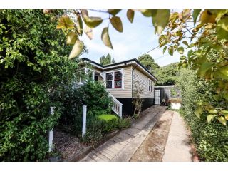 Locally Decorated Daylesford 3 Bedroom Cottage Guest house, Daylesford - 4