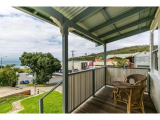 Lottis Cottage Guest house, Lorne - 1