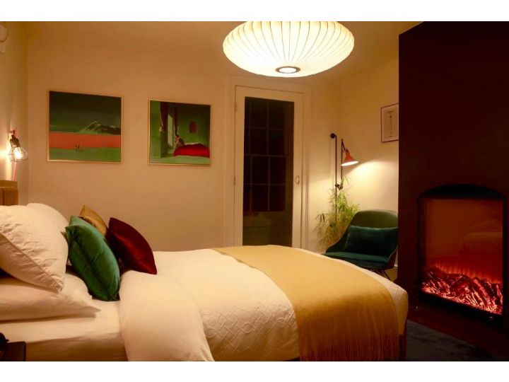 Lotus Gogh Apartment Bed and breakfast, Hobart - imaginea 18